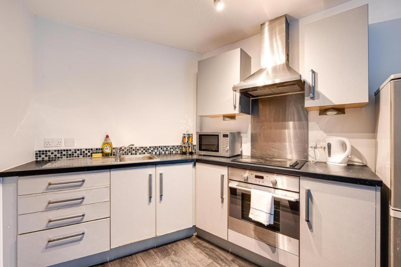2 Bed Apartment With Balcony Private Parking Near Etihad Stadium, Coop Live Manchester Extérieur photo