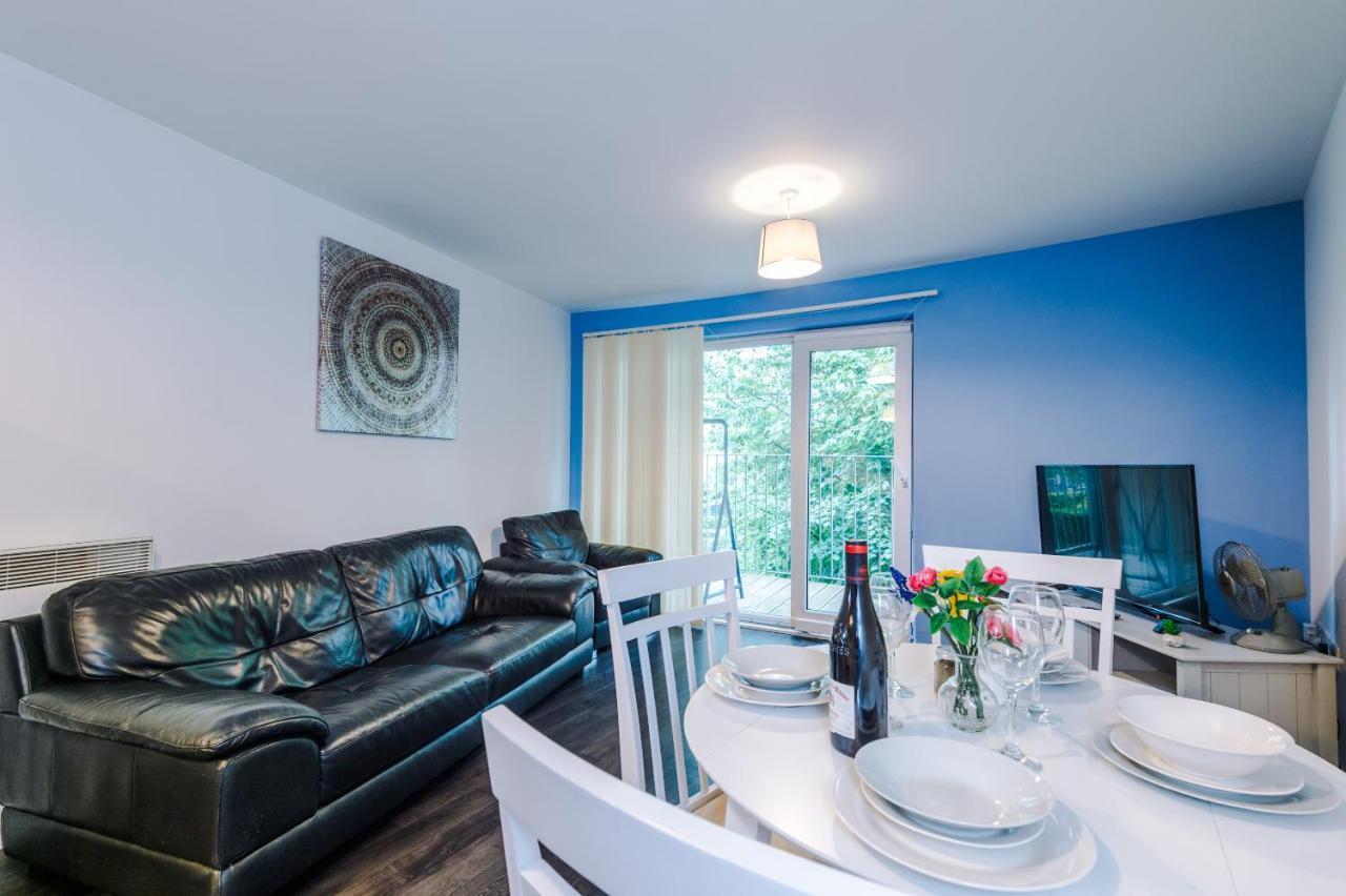 2 Bed Apartment With Balcony Private Parking Near Etihad Stadium, Coop Live Manchester Extérieur photo