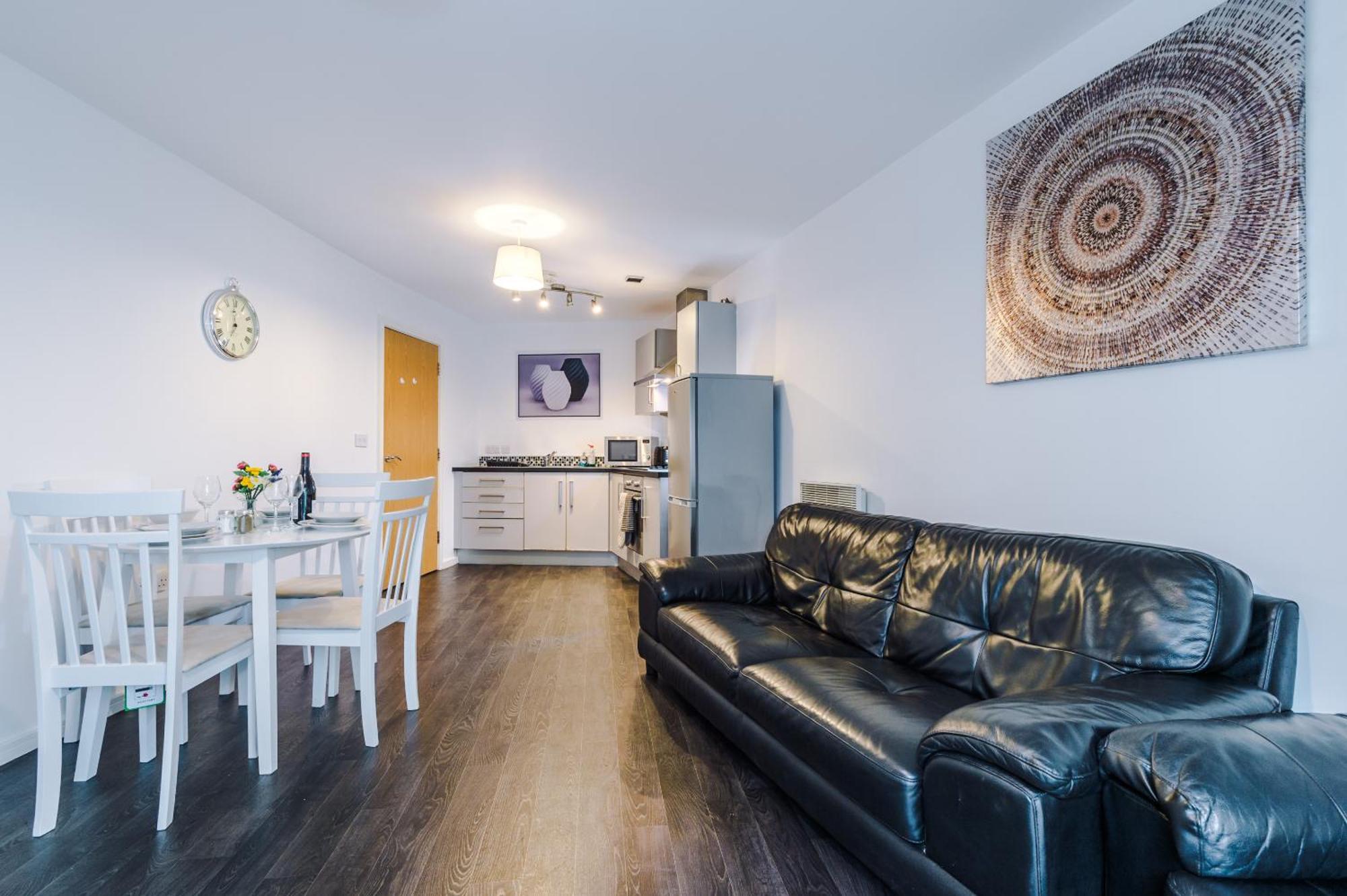 2 Bed Apartment With Balcony Private Parking Near Etihad Stadium, Coop Live Manchester Extérieur photo